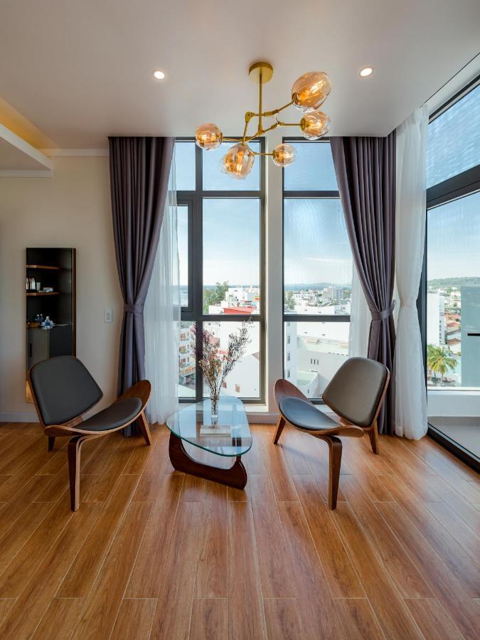 The Empire Hotel Duong Dong Exterior foto